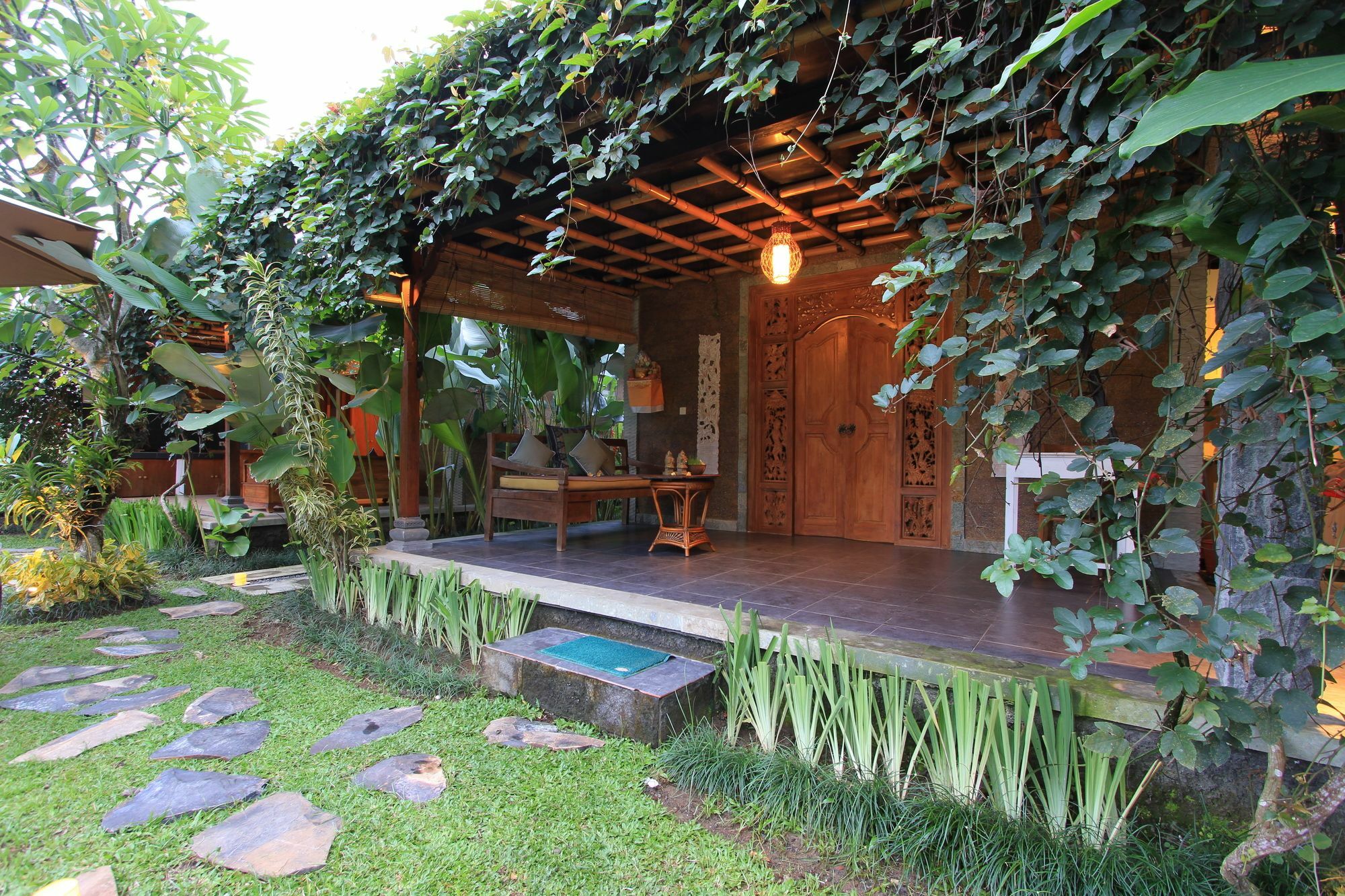 Kishi-Kishi Ubud Villas Exterior photo